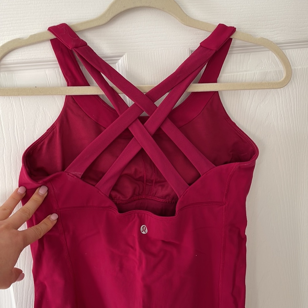 Lululemon tank top with built in bra (no padded cups), size 6